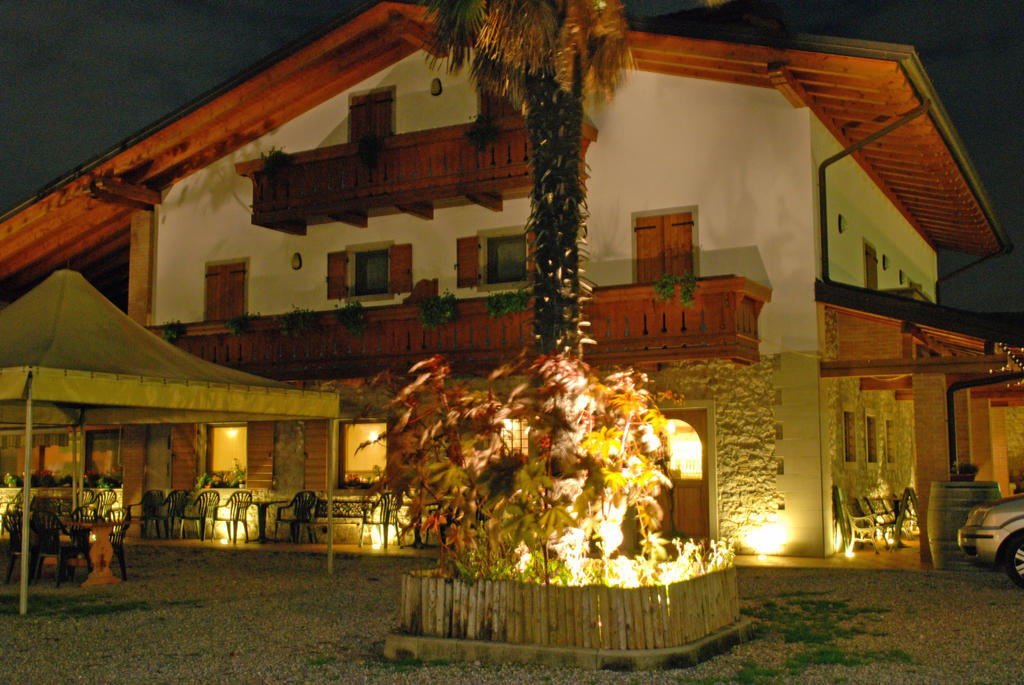 Wine Resort Colle Villano Faedis Exterior foto