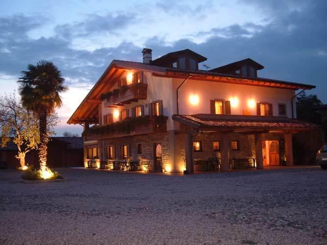 Wine Resort Colle Villano Faedis Exterior foto