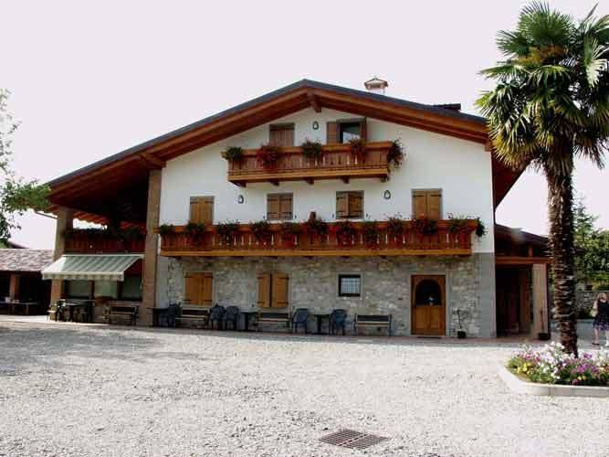 Wine Resort Colle Villano Faedis Exterior foto